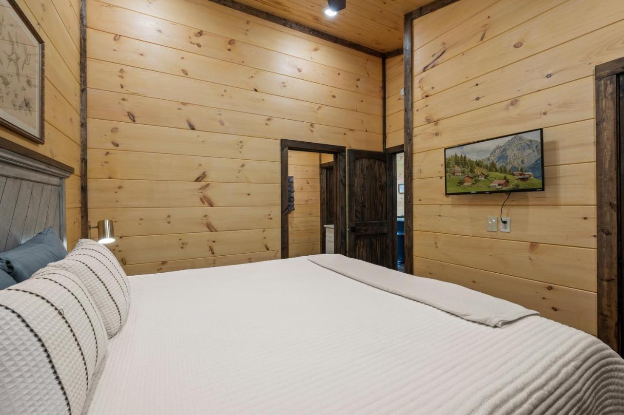 New Cozy Mountain Cabin Hot Tub Near Downtown Gatlinburg Exterior foto