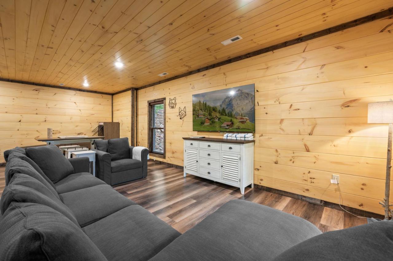 New Cozy Mountain Cabin Hot Tub Near Downtown Gatlinburg Exterior foto